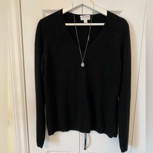 Charter Club 2 ply Cashmere V Neck Pullover Black Size Large
